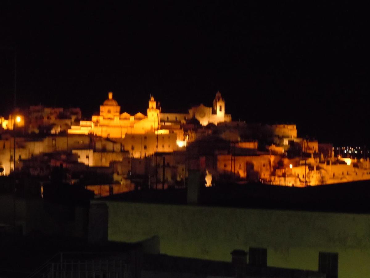 Casa Josephina - Three Level Stone Home With Balcony, 2 Roof Terraces & Sea Views Ostuni Eksteriør billede