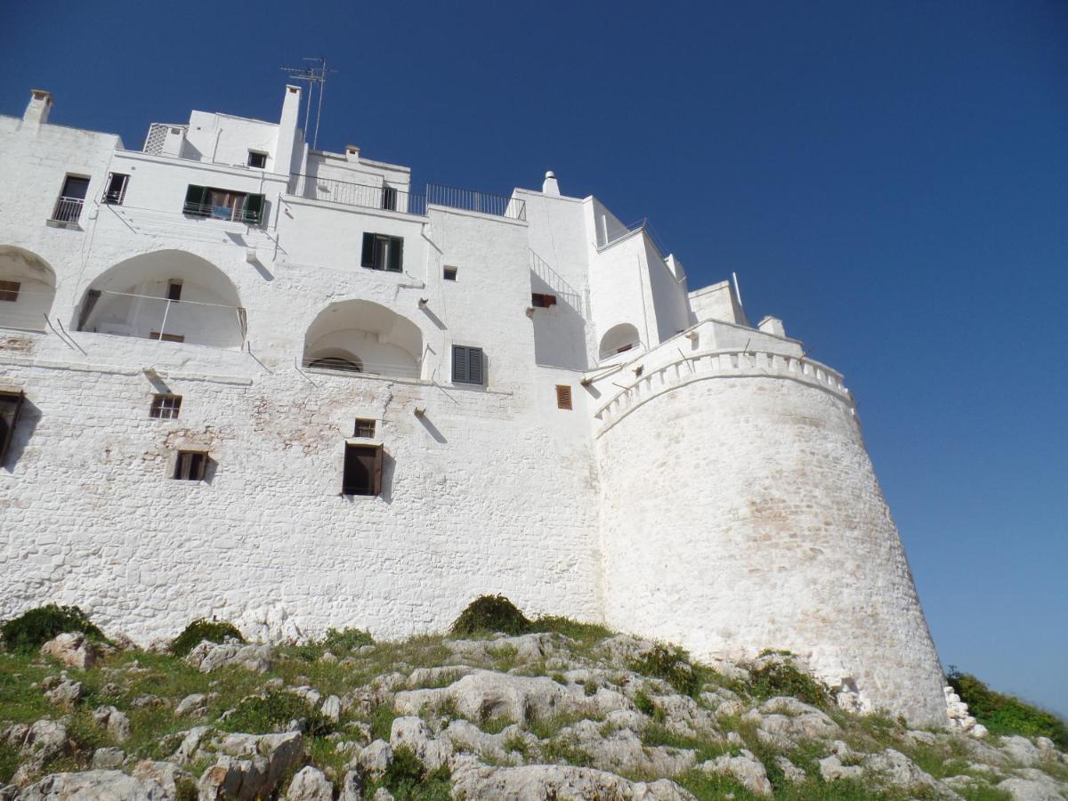 Casa Josephina - Three Level Stone Home With Balcony, 2 Roof Terraces & Sea Views Ostuni Eksteriør billede