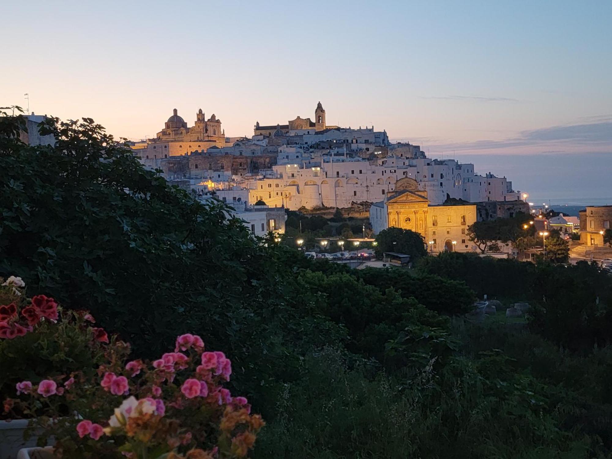 Casa Josephina - Three Level Stone Home With Balcony, 2 Roof Terraces & Sea Views Ostuni Eksteriør billede