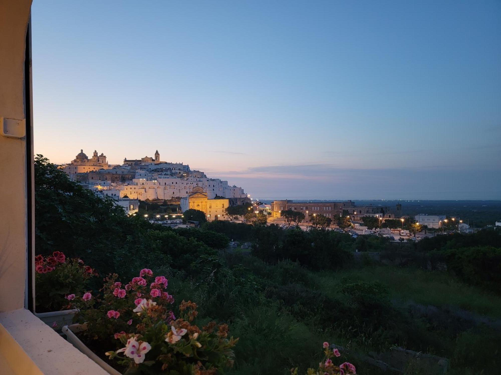 Casa Josephina - Three Level Stone Home With Balcony, 2 Roof Terraces & Sea Views Ostuni Eksteriør billede