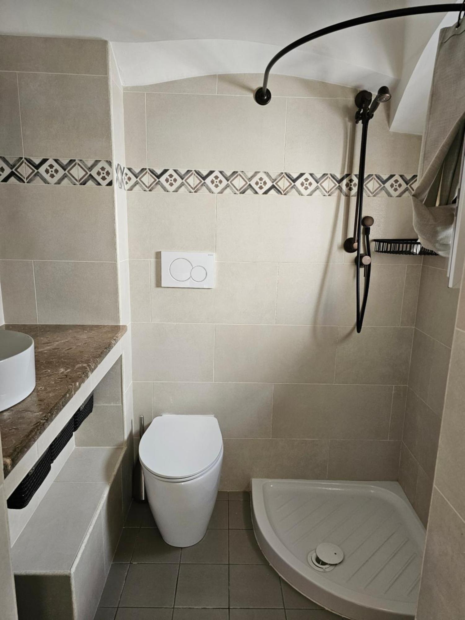 Casa Josephina - Three Level Stone Home With Balcony, 2 Roof Terraces & Sea Views Ostuni Eksteriør billede